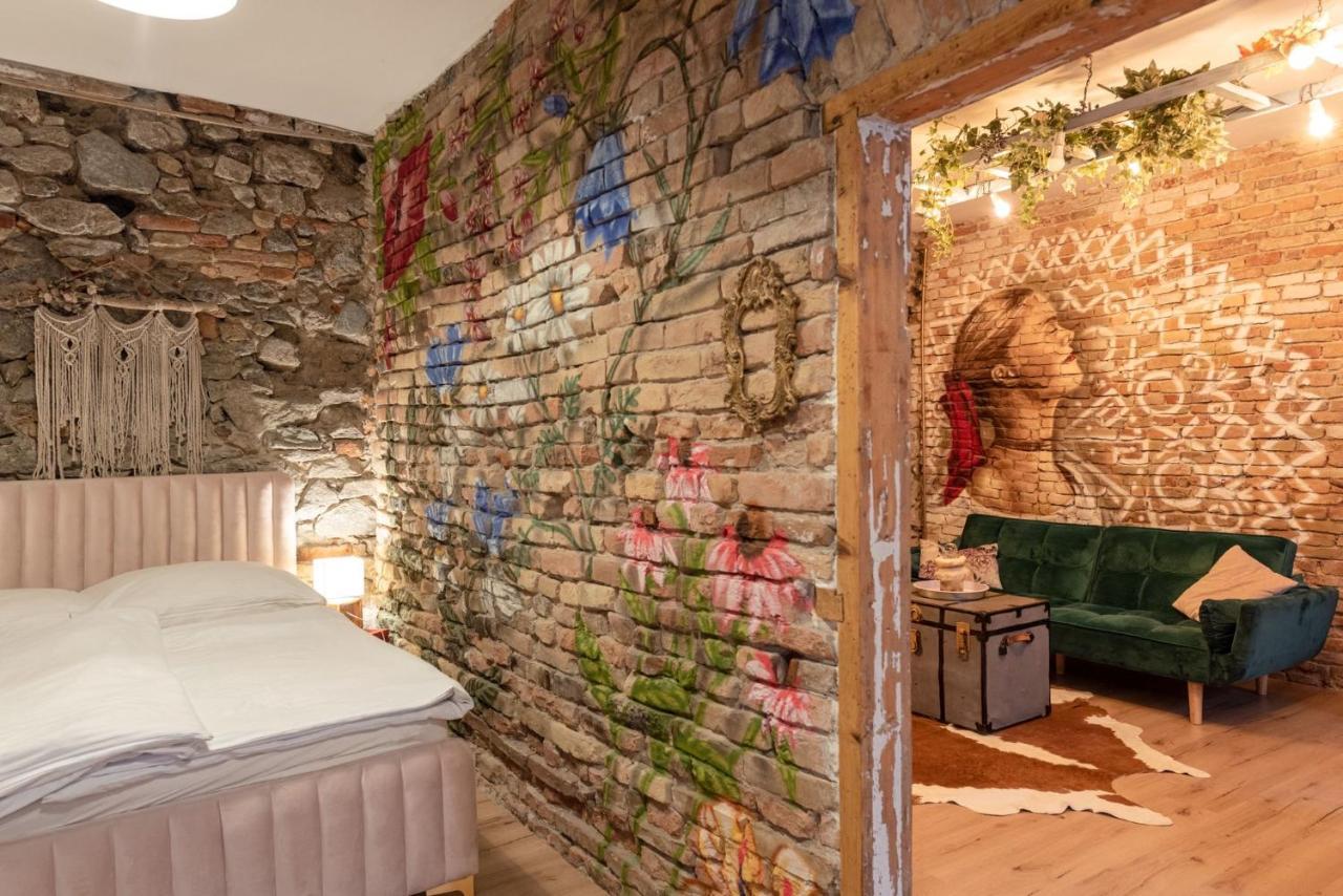 Accommodation At The Folklore Apartment Bratislava Exterior foto