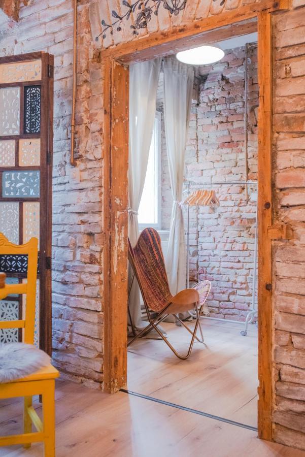 Accommodation At The Folklore Apartment Bratislava Exterior foto